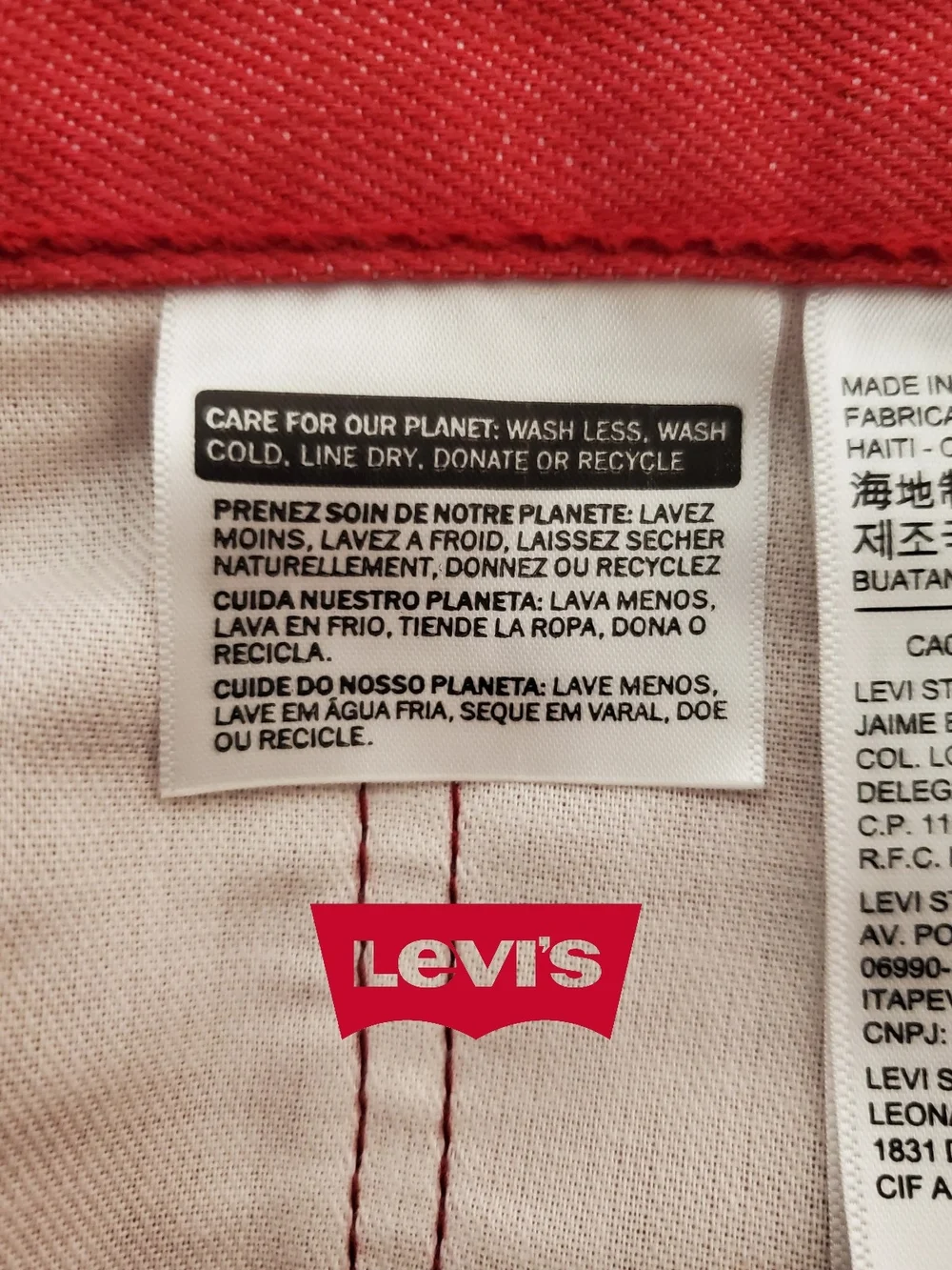 NWT Levi's 501 Men's Red New Straight-Leg Jeans Size 32x30 Shrink-to-Fit